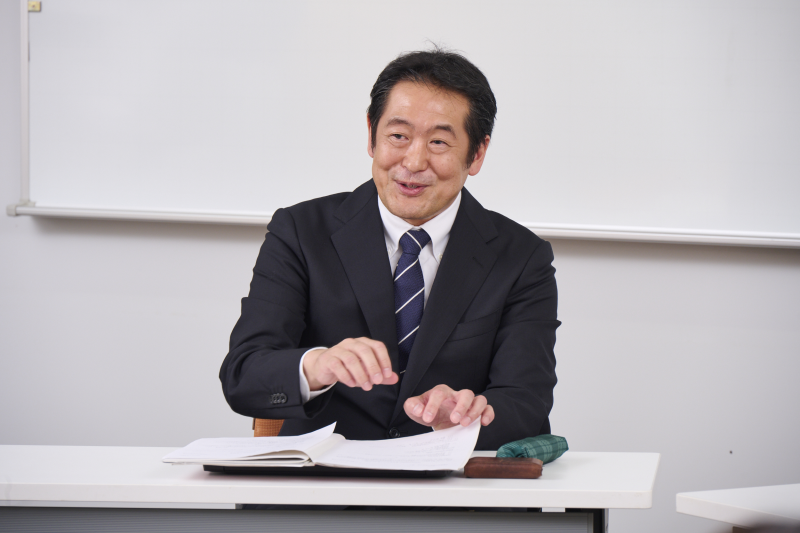 立教新座中学校・高等学校 事務長 内藤誠様