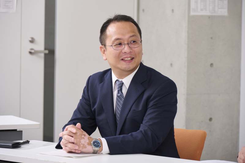 立教新座中学校・高等学校 総務課 吉野達彦様